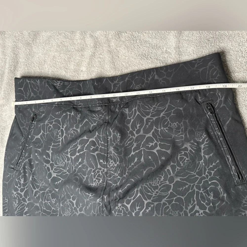 Orvis Women's Embossed‎ Pull-On Travel Skort XL - Picture 7 of 8